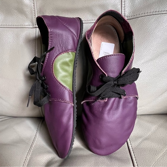 Softstar Other - Softstar Dash RunAmoc Shoes Sz 10 Wide Leather Lightweight Running Socks Vibram